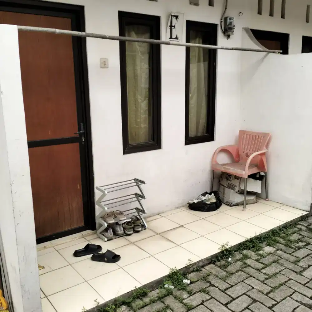 Kontrakan Dijual 10 Pintu Ada Rumah Induk nya Ada Lahan Kosongnya