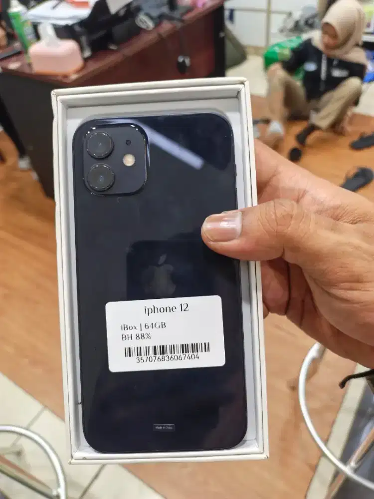 iPhone 12 64gb ibox