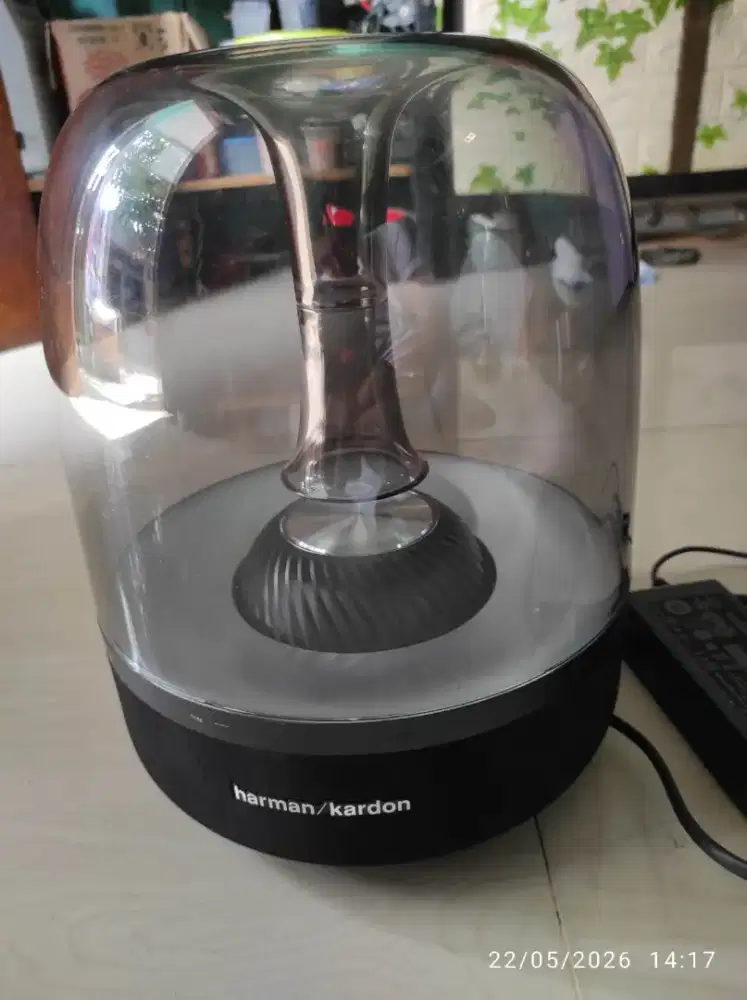 Harman Kardon aura studio 2