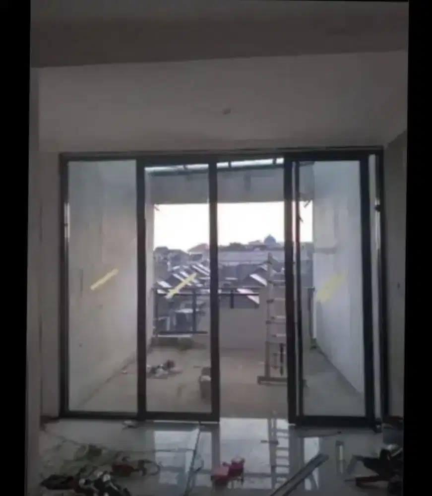 Kusen aluminium pintu aluminium partisi aluminium kaca