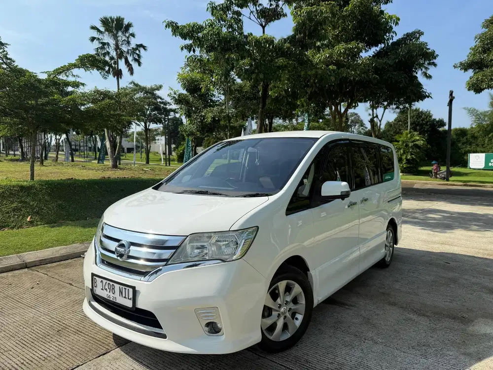 Nissan Serena HWS AT 2013