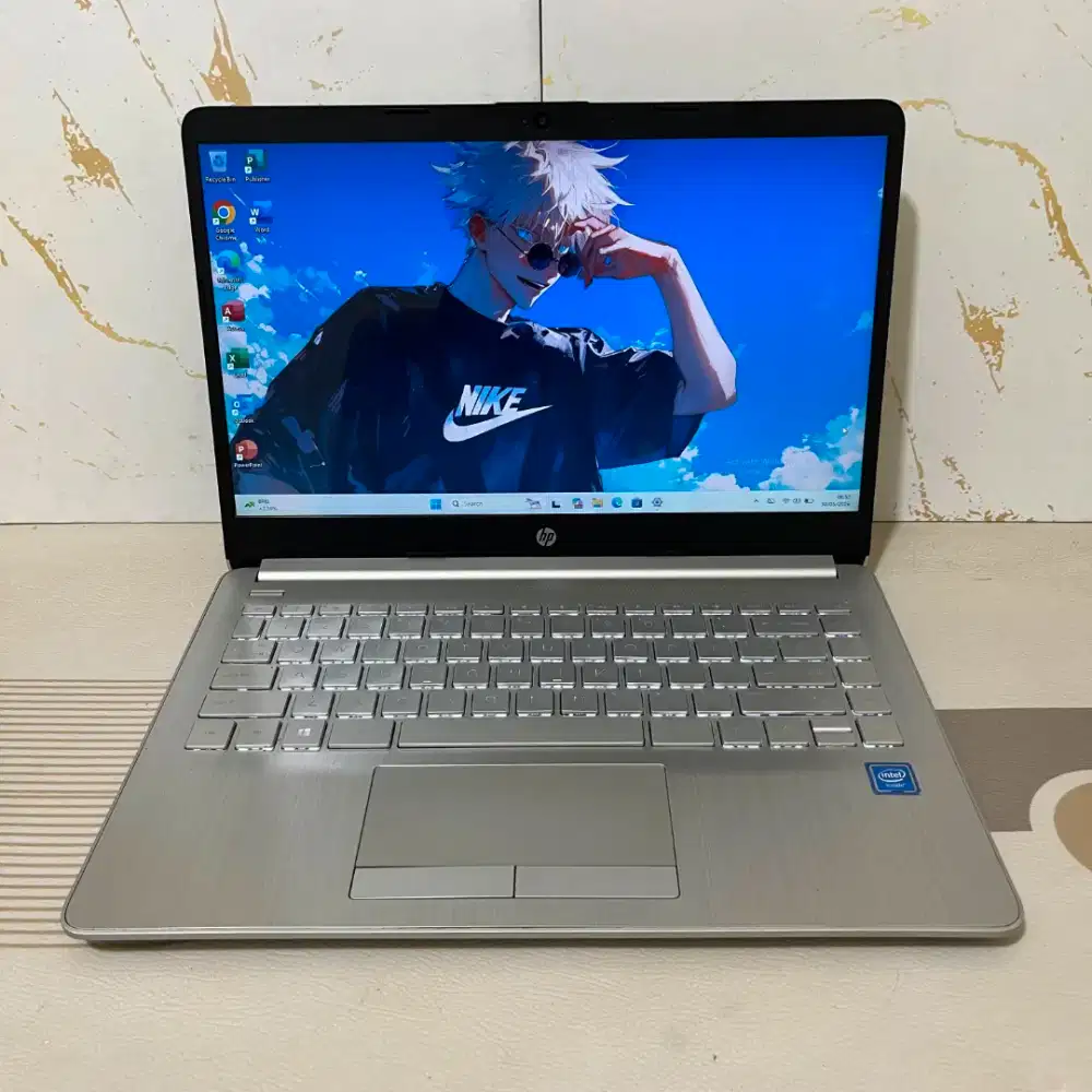 Laptop HP 14s-cf1.