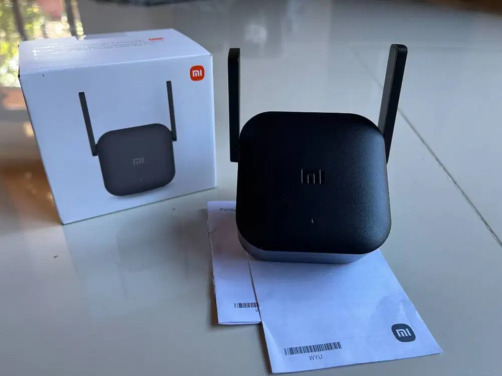 Xiaomi WiFi Range Extender Pro (Repeater Penguat Sinyal)