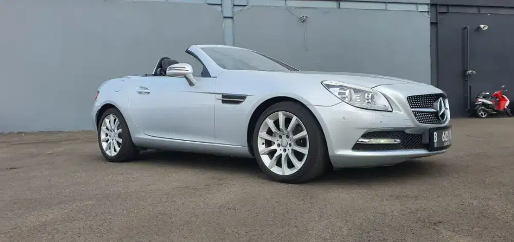 Mercedes-Benz SLK200 1.8AT nik 2013