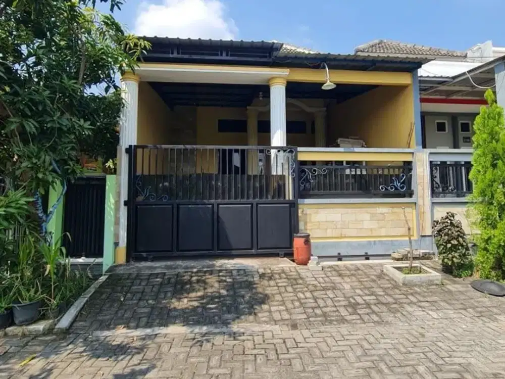 Dijual Rumah di Tlogomulyo Semarang depan Taman