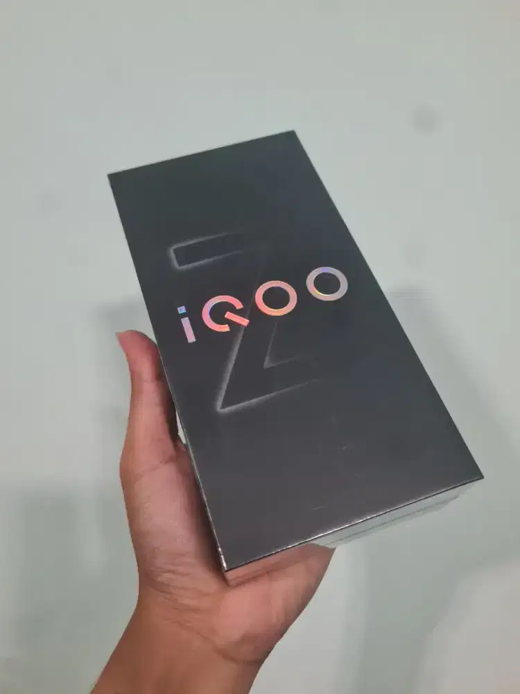 IQOO Z11 5G 8/128 new 9.020 mAh