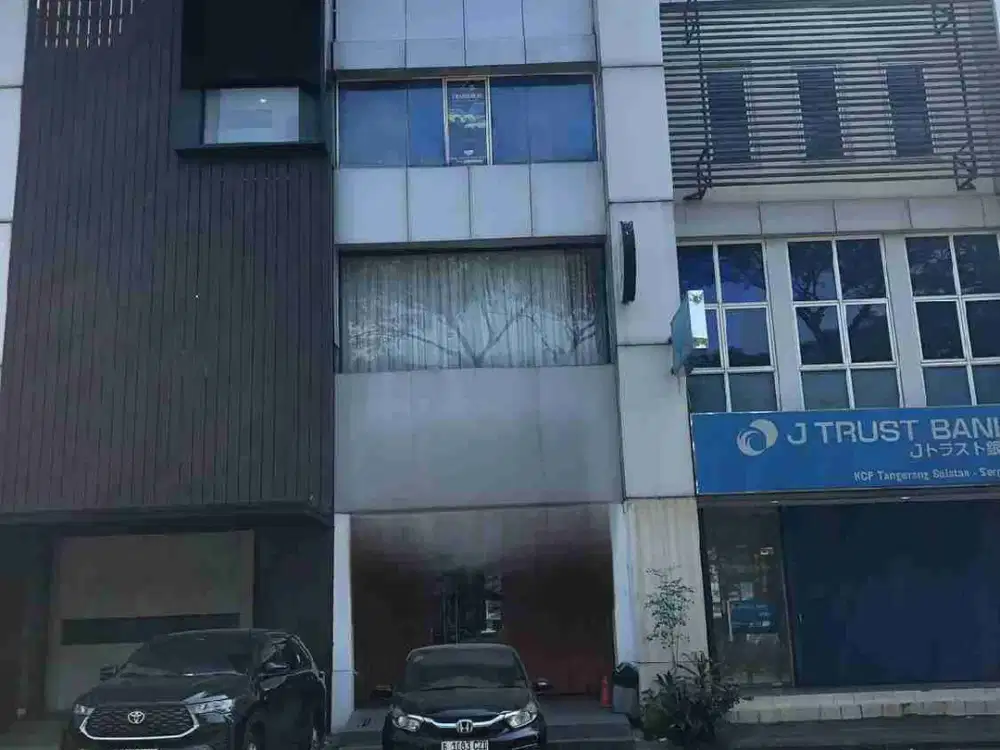DISEWAKAN CEPAT RUKO 3 LANTAI DI JALUR SUTERA ALAM SUTERA