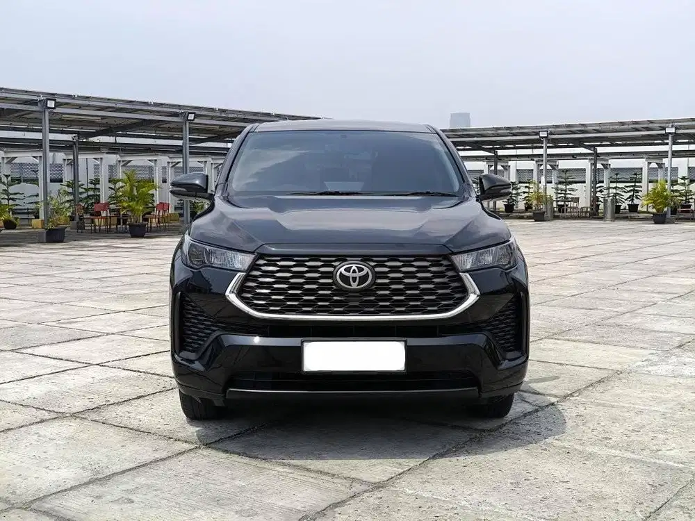 Innova Zenix G Hybrid 2.0 AT 2024