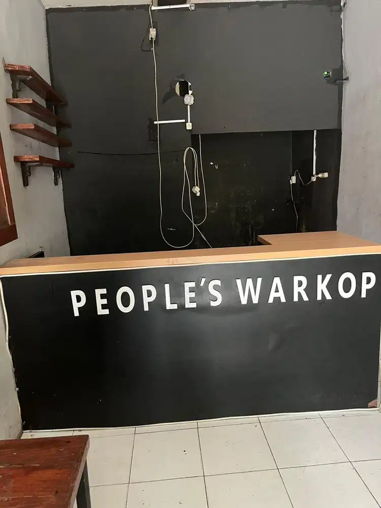 Meja Warkop / Etalase Warkop