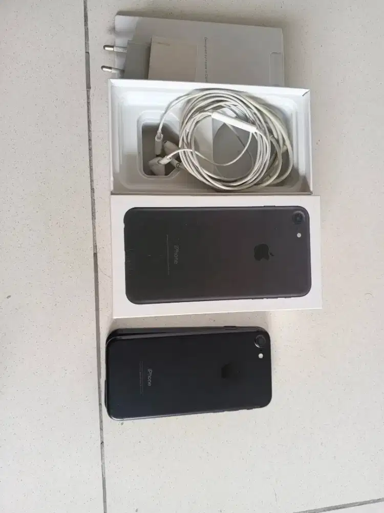 iPhone 7 32gb black