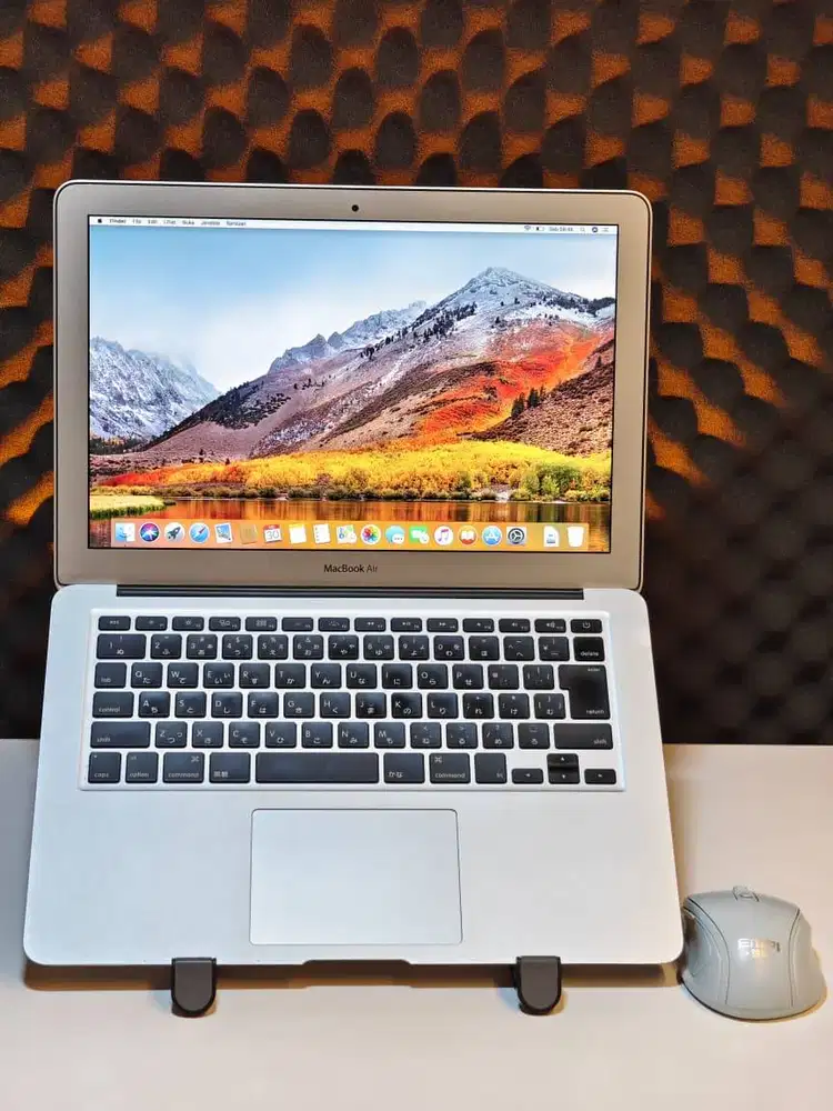 MacBook Air A1369 13 Inch Core i7 SSD Cepat Cocok Kerja & Kuliah