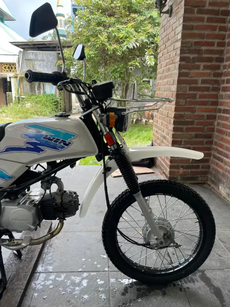 Honda win100 2005