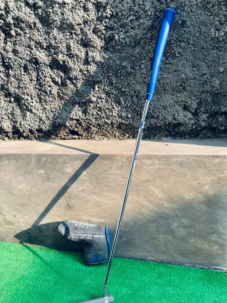 Stick Putter Cleveland Huntington Beach Collection 3 304SS