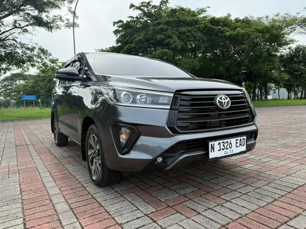TOYOTA INNOVA REBORN 2.4 V DIESEL MATIC 2022