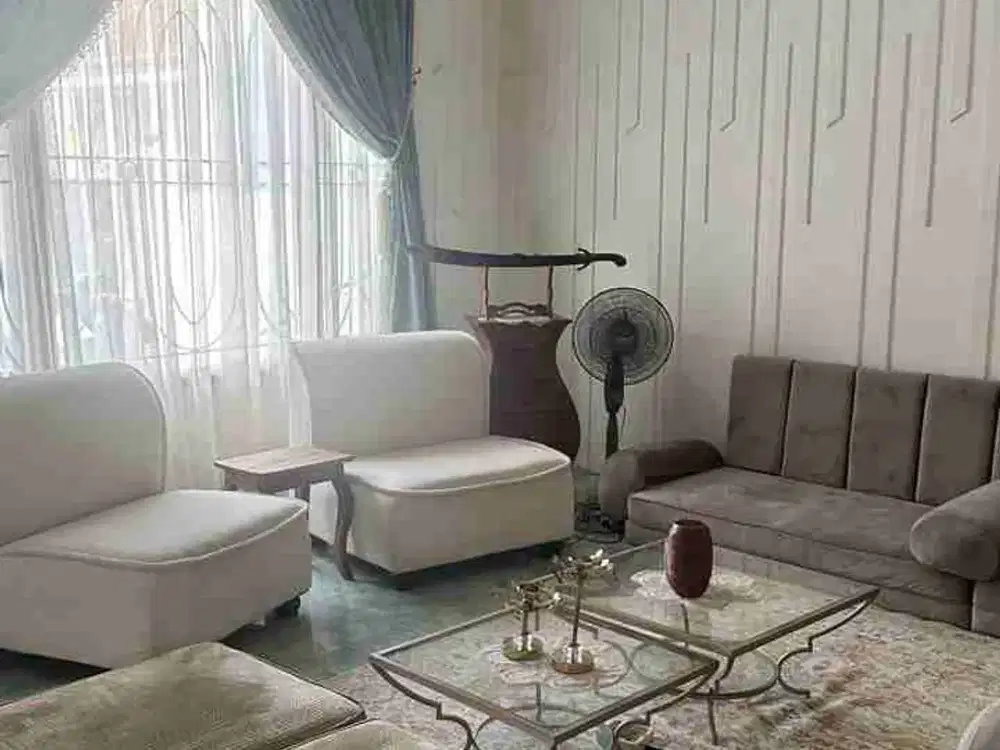 DI JUAL RUMAH SIAP HUNI FURNISH CAKEP DI CONDET BATU AMPAR, JAKARTA TIMUR