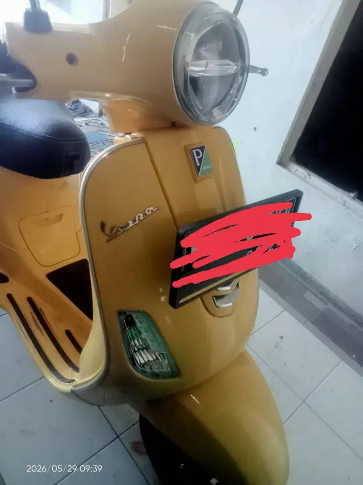 Piaggio Vespa LX 125