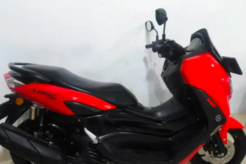 Nmax merah glossy jual cepat saja