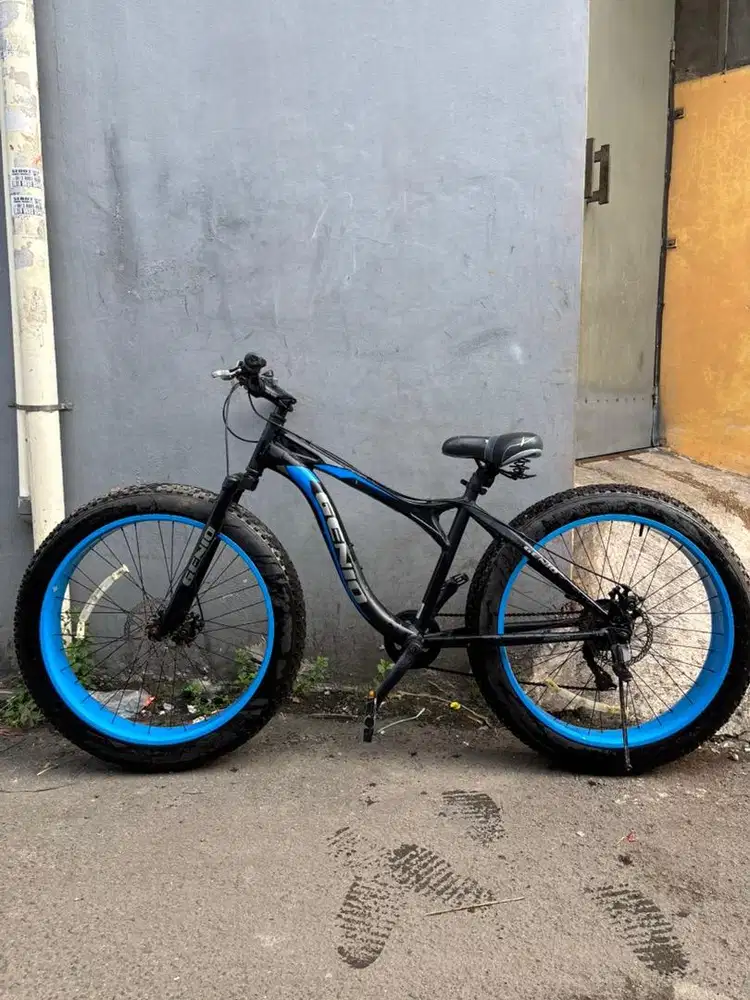 SEPEDA GENIO FATBIKE (kondisi bagus)