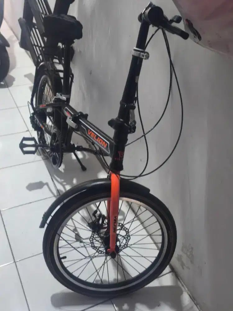 Sepeda lipat velion