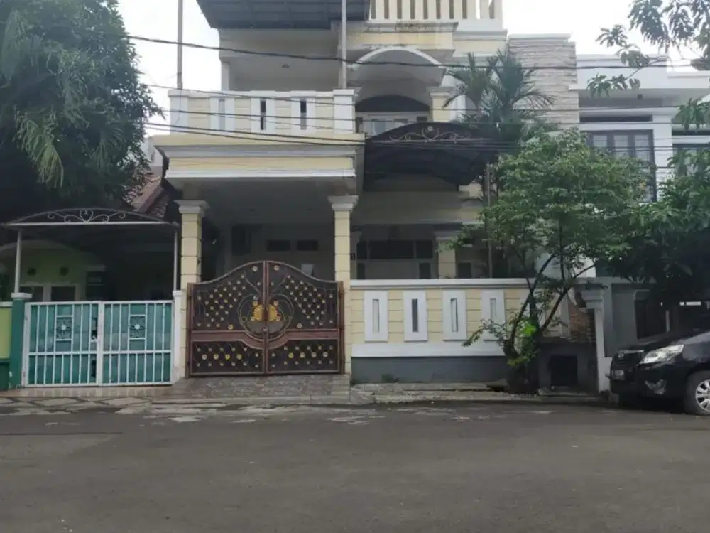 Disewakan Rumah Luas Siap huni di Bulevard Hijau Harapan indah Bekasi