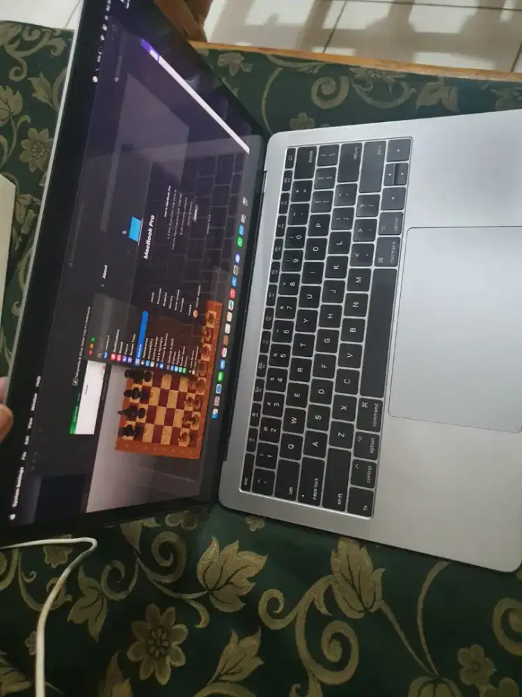 Jual macbook pro 2017