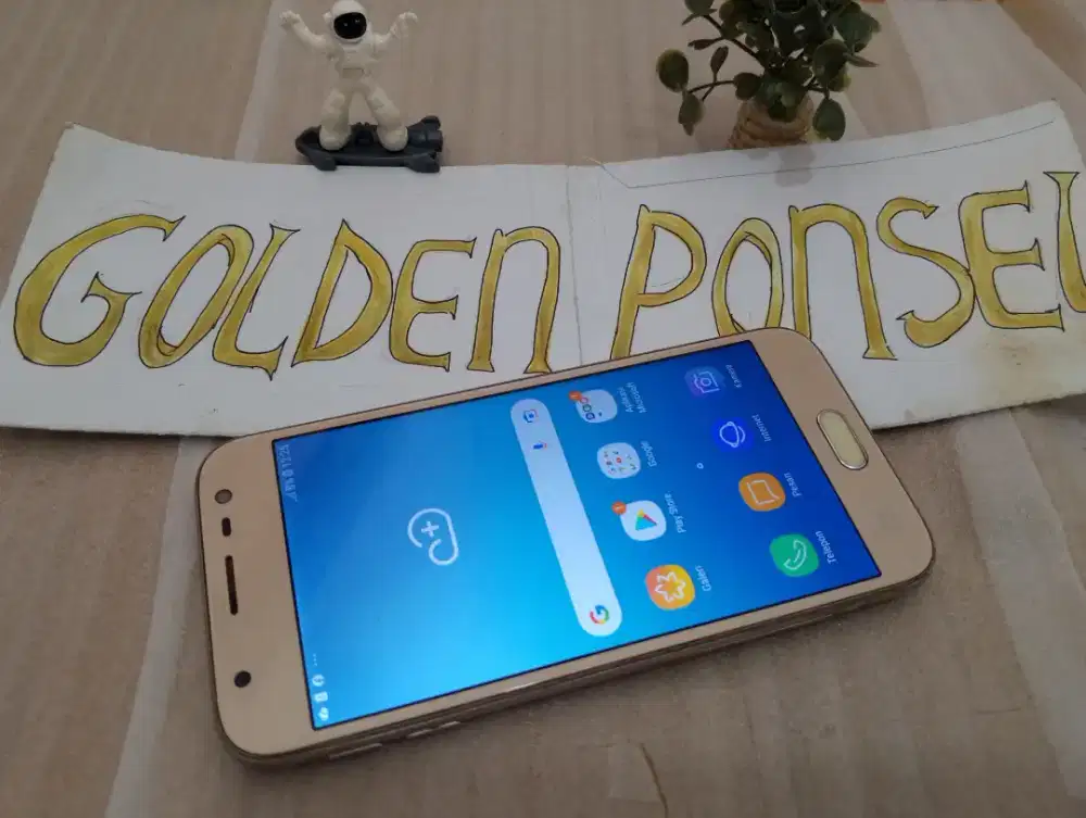 Samsung J3 Pro ORI.Amoled.16Gb/Ram2Gb.Golden Ponsel