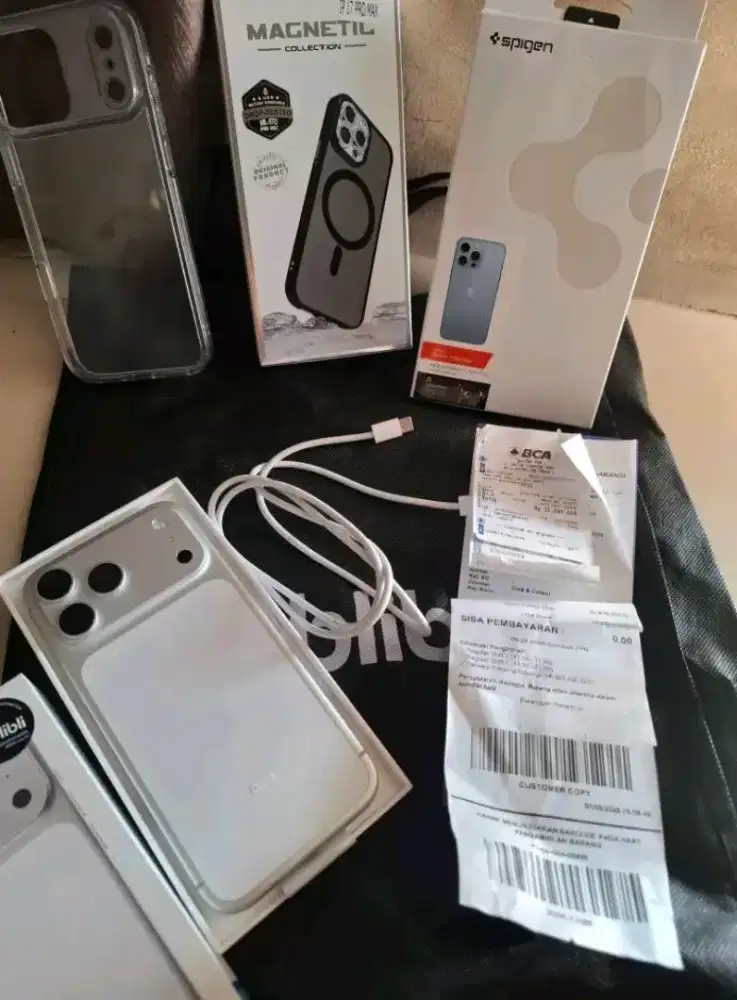 iPhone 17 promax 256 silver Blibli