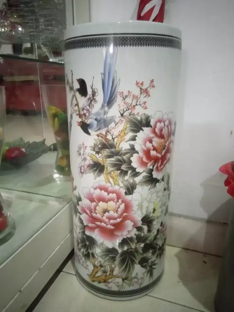 Pajangan Guci Keramik Cina