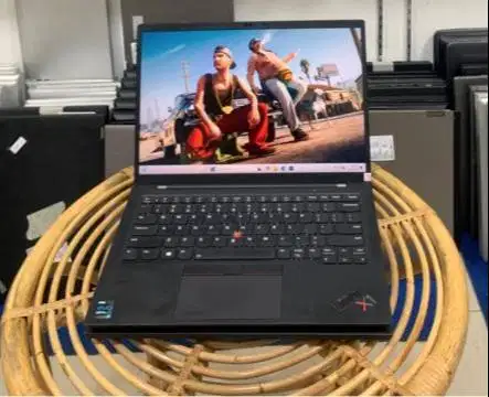 Laptop Lenovo Thinkpad X1 Carbon Core i7 Gen11 Ram 16GB 14inch N-VN