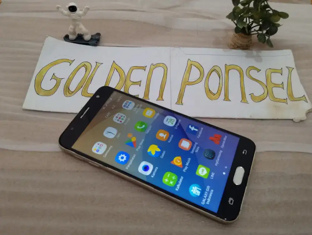 Samsung J7 Prime 32Gb/3Gb.Golden Ponsel