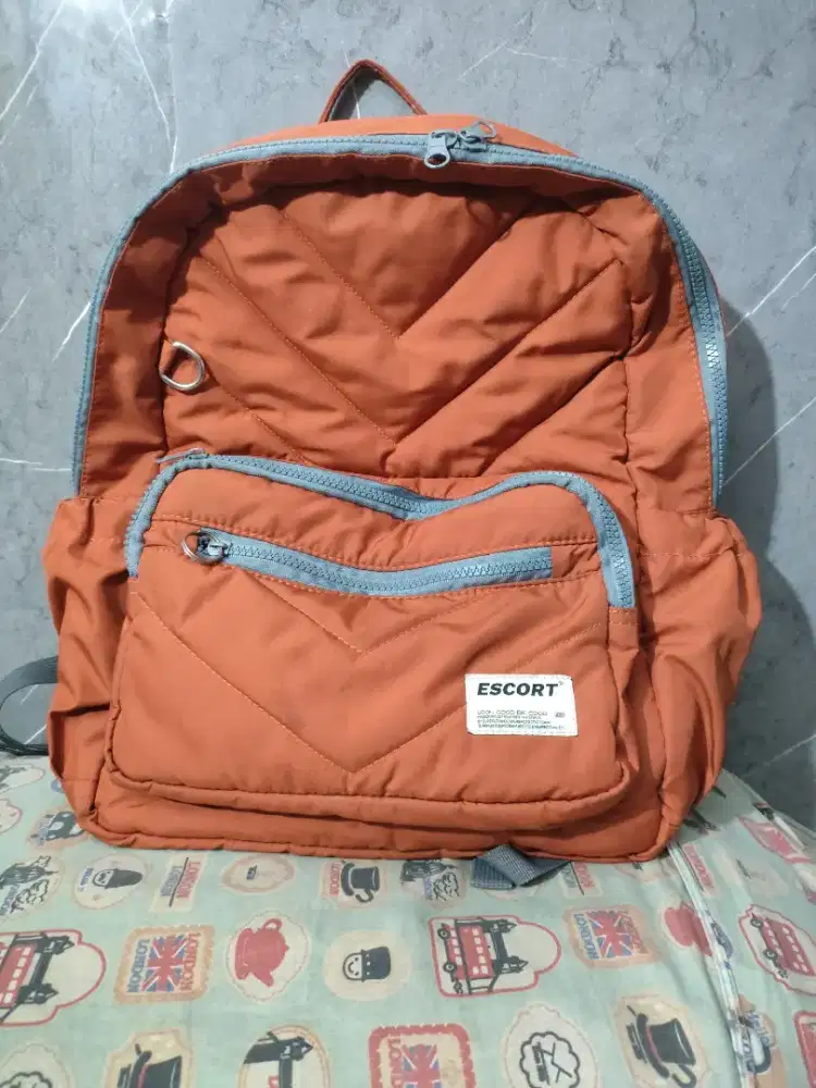 Escort tas backpack gemblong gendong punggung
