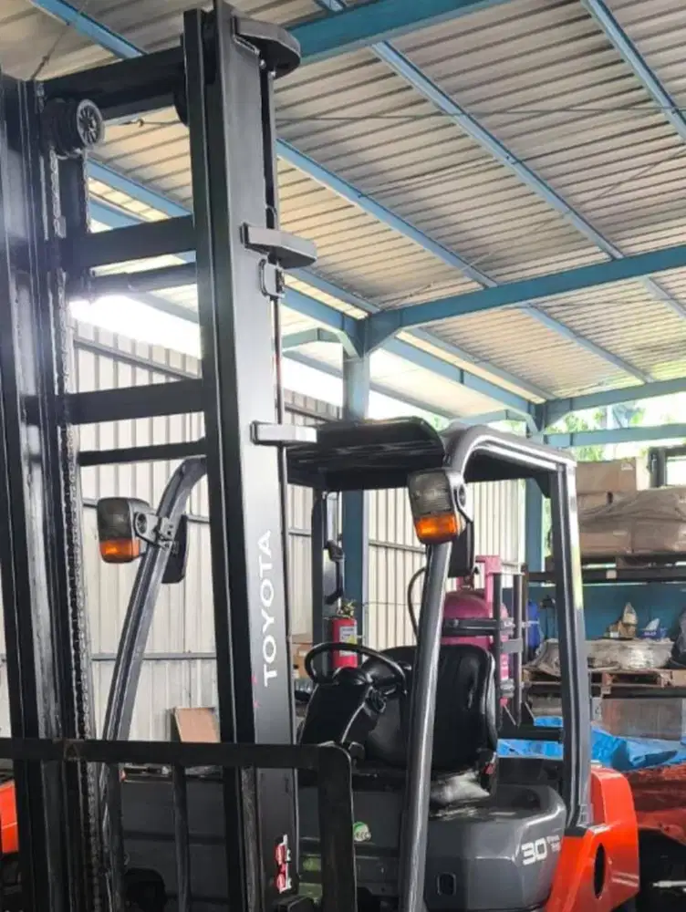 READY FORKLIFT TOYOTA 8FG30 3 TON MAST 4,5 METER