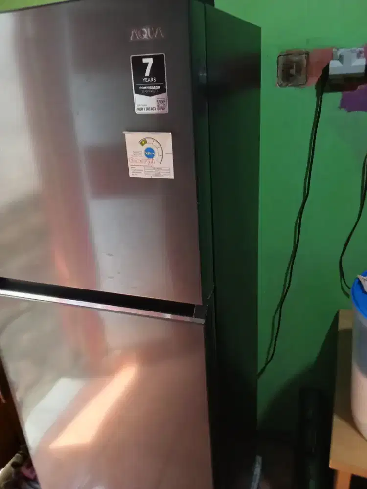 DI JUAL BU KULKAS 2 PINTU AQUA