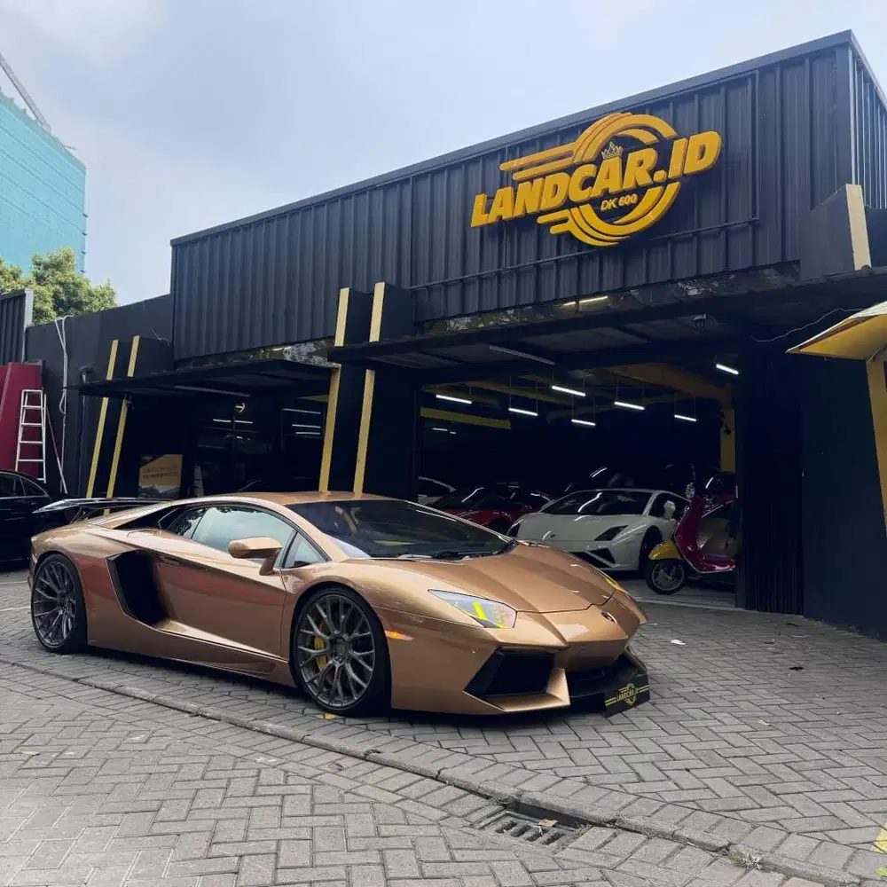 Lamborghini Aventador warna GOLD RARE