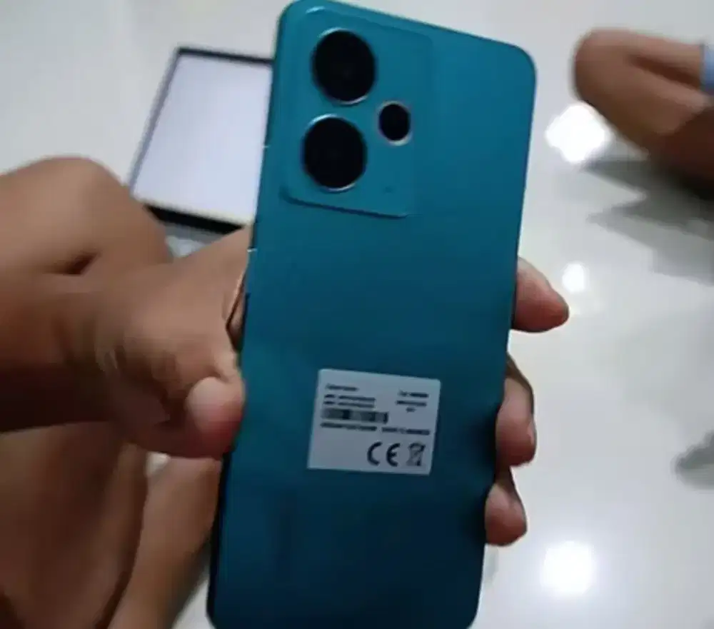REALME 14T 5G 8+4/128 MULUS!
