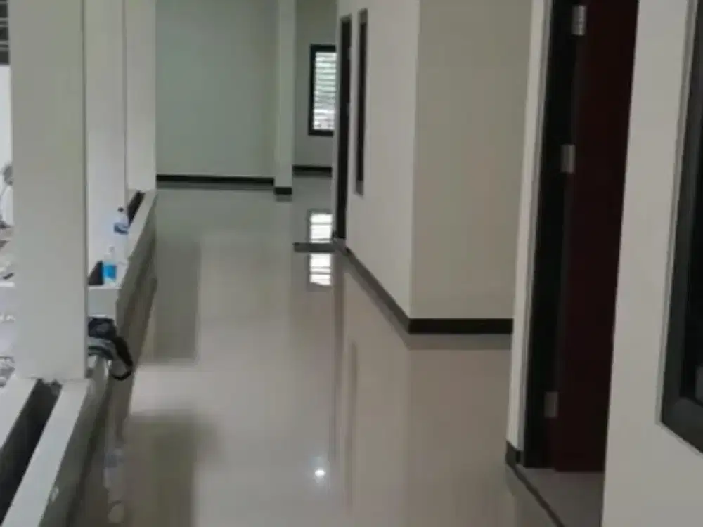 Dijual Ruko 2 Lantai Dekat Citraland dan Pakuwon Mall Siap Pakai