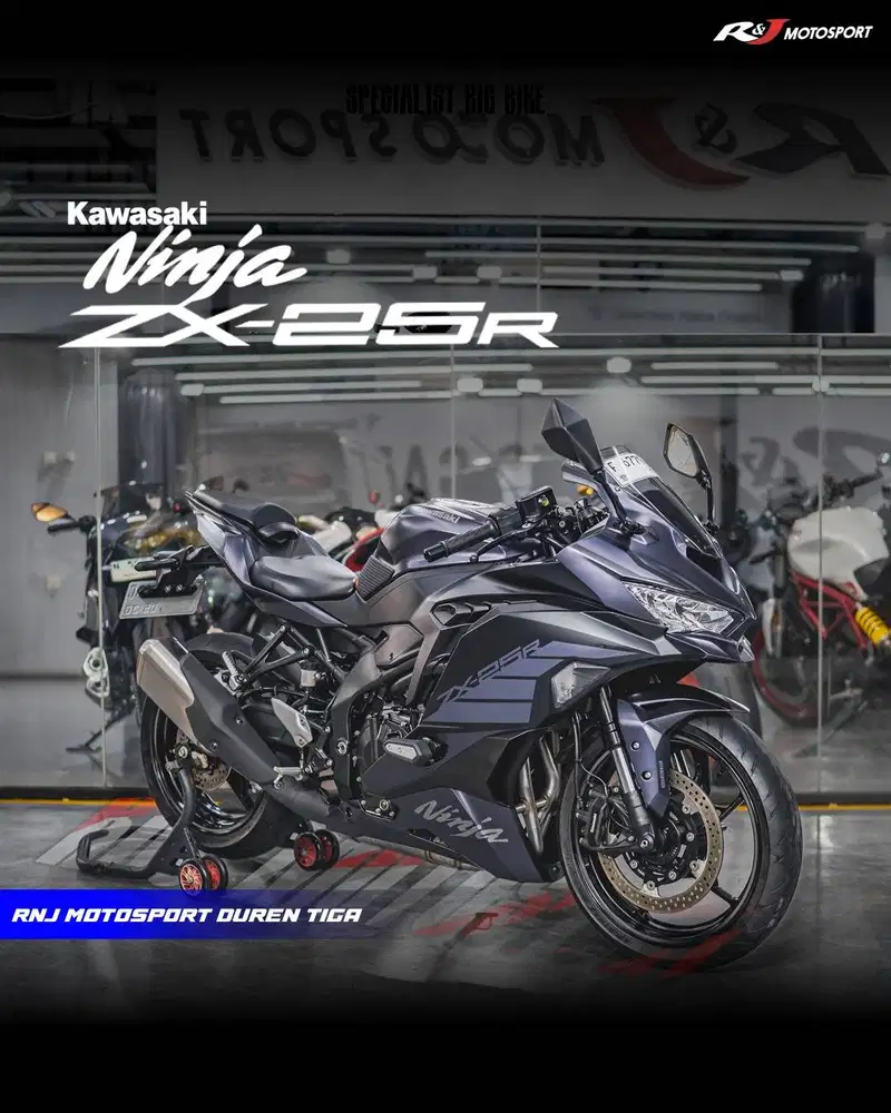 Kawasaki ZX25R Km 2.000an warna Abu-Abu