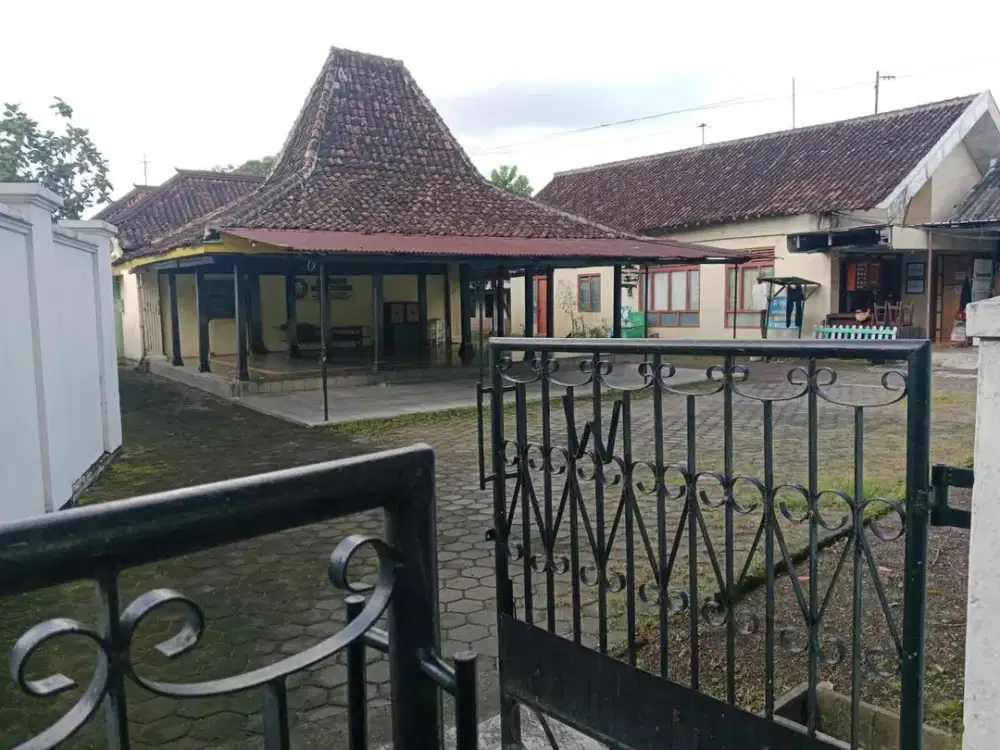 Jual Rumah Kuno Peninggalan HB 8 (thn 1800 an)