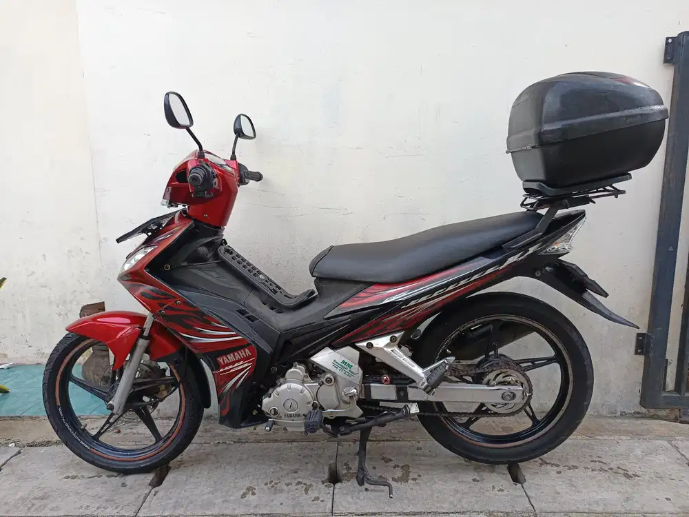 Di jual cepat jupiter mx non kopling 2008 lengkap bagus