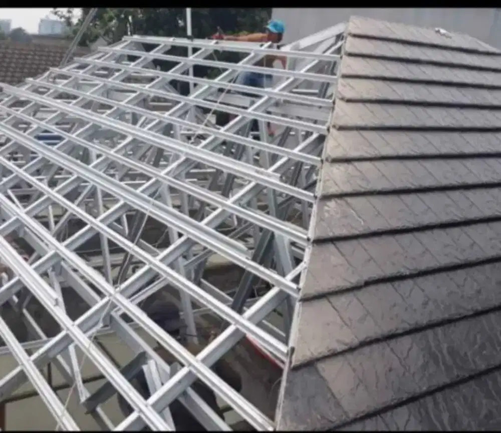 Kontruksi atap baja ringan dan plavon pvc dll