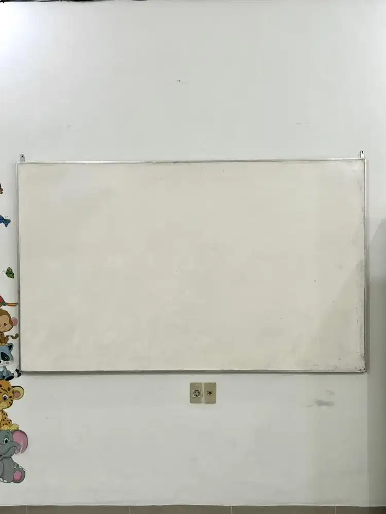 Papan tulis 200x120 non magnet | bekas