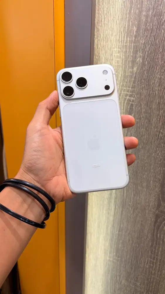 iPhone 17 Pro Max 256 Gb iBox Silver