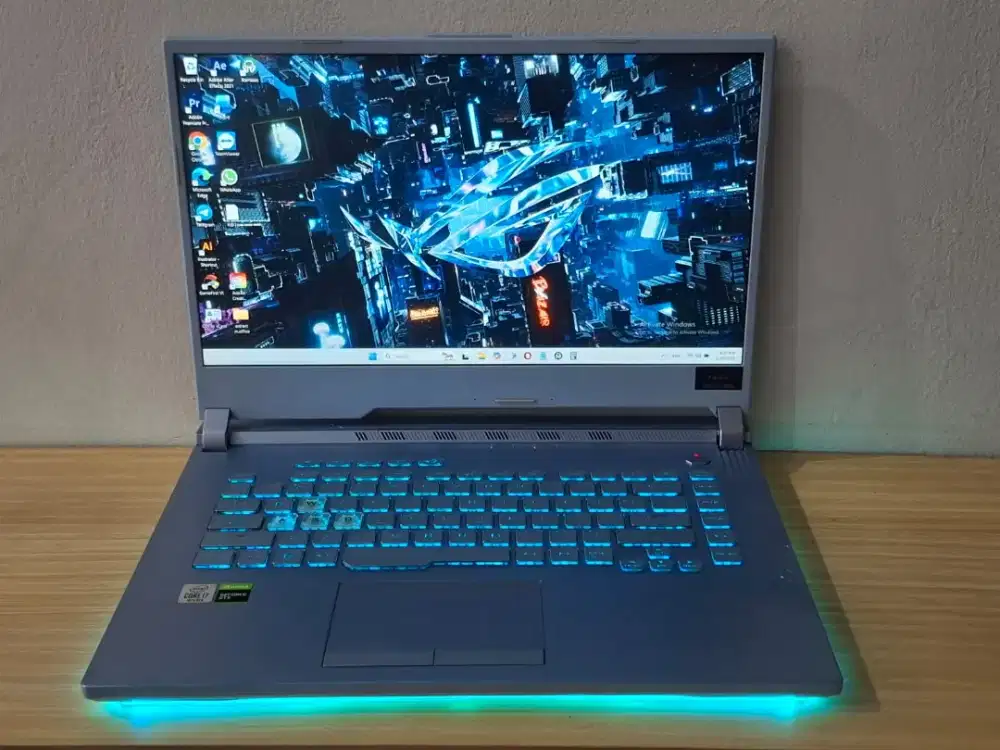 Laptop gaming super ganteng Asus ROG strix