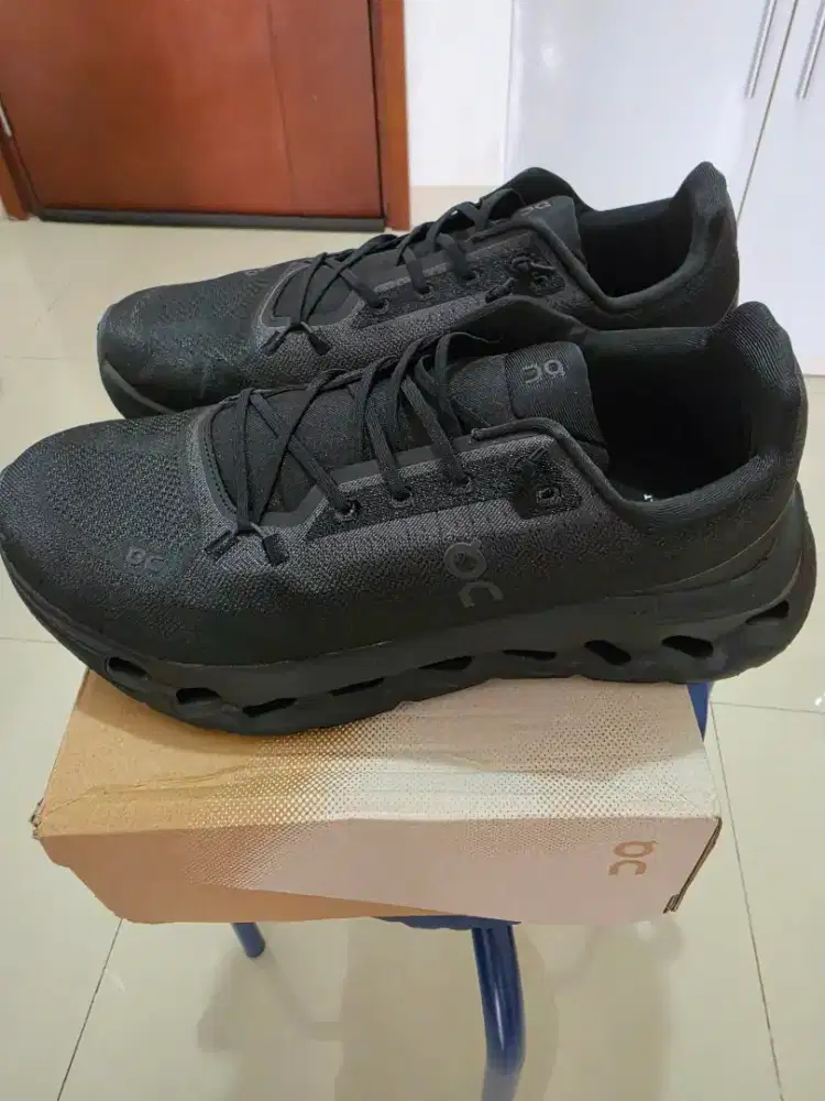 ON CLOUD BLACK ECLIPSE SIZE 45