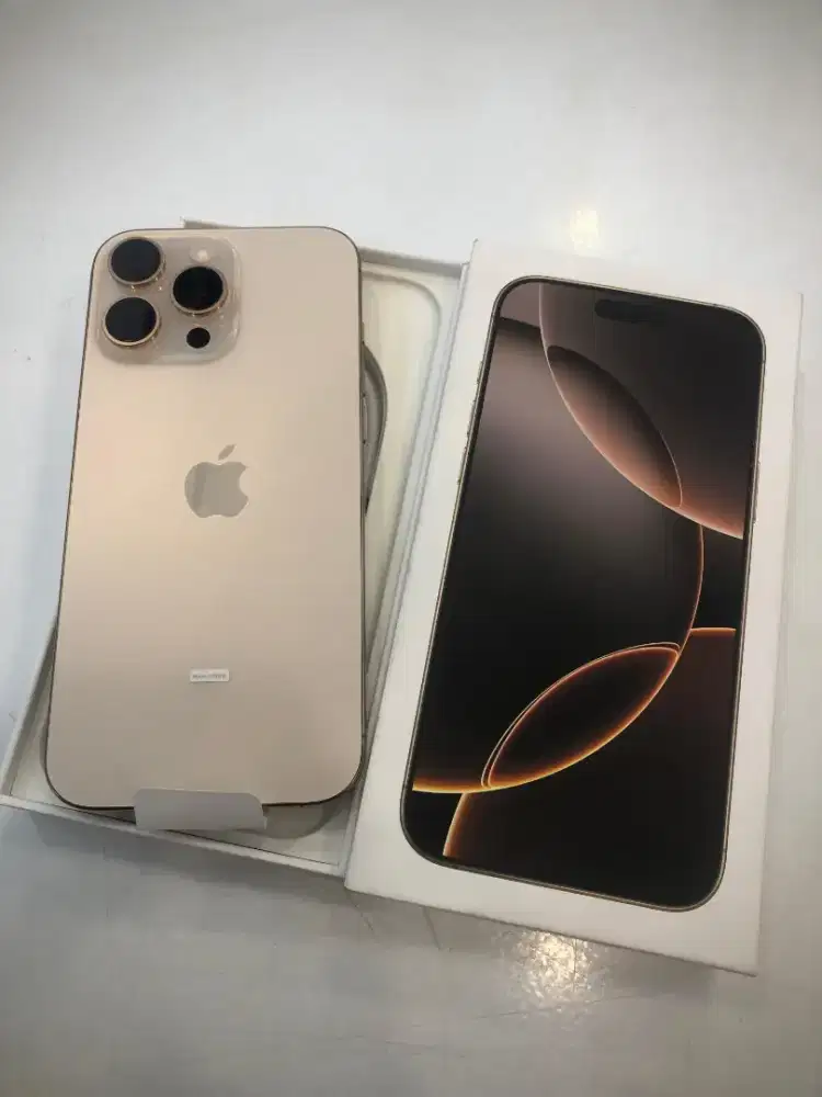 Apple 16 Pro Max