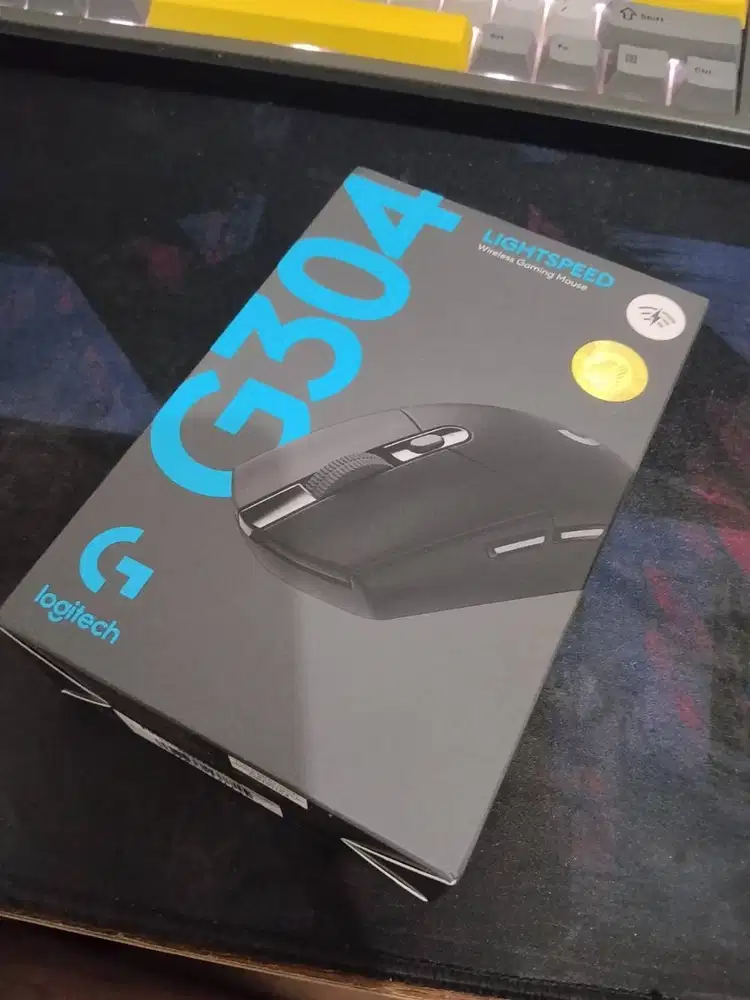 Mouse Gaming Wireless Logitech G304 Lightspeed. Kondisi baru.