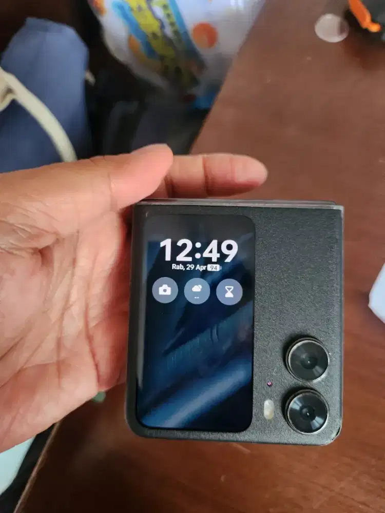 N2 flip oppo bekas