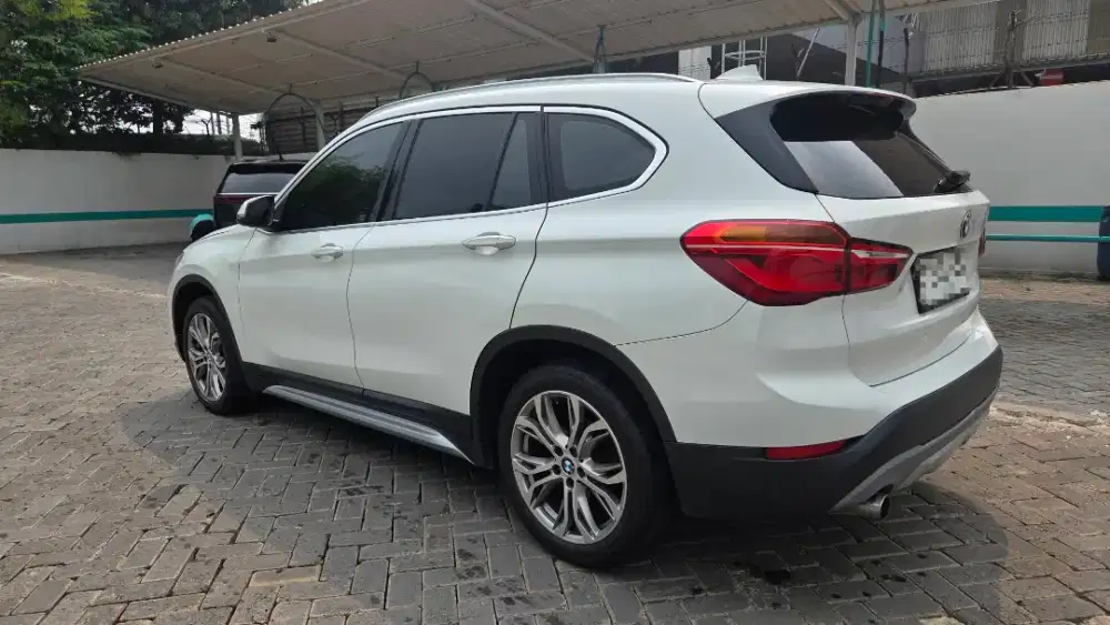 BMW X1 1.8XLine Panoramic 2017 Putih