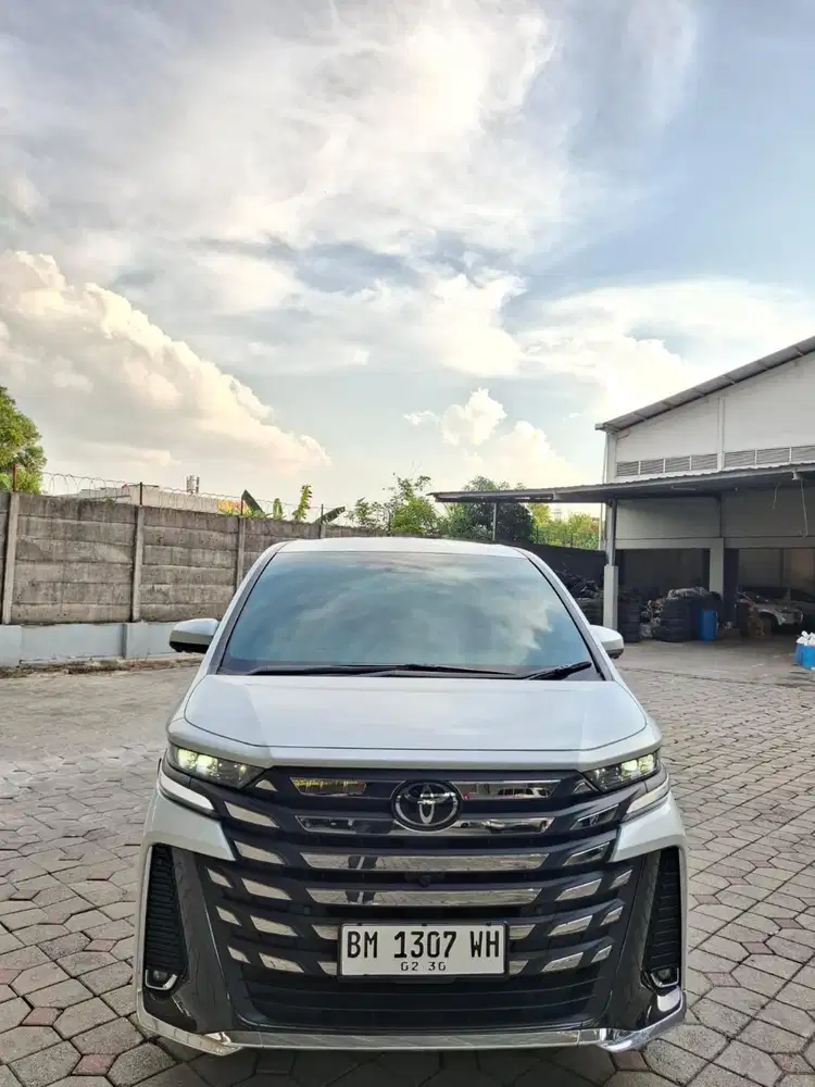 Vellfire 2025 nik 2024 VIP hybrid matic. Km 2rb antik