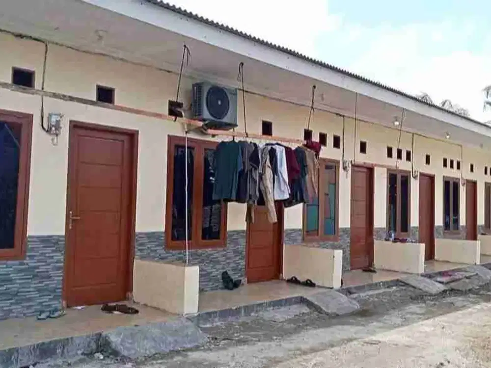 Jual kontrakan 4 pintu di sepatan tangerang